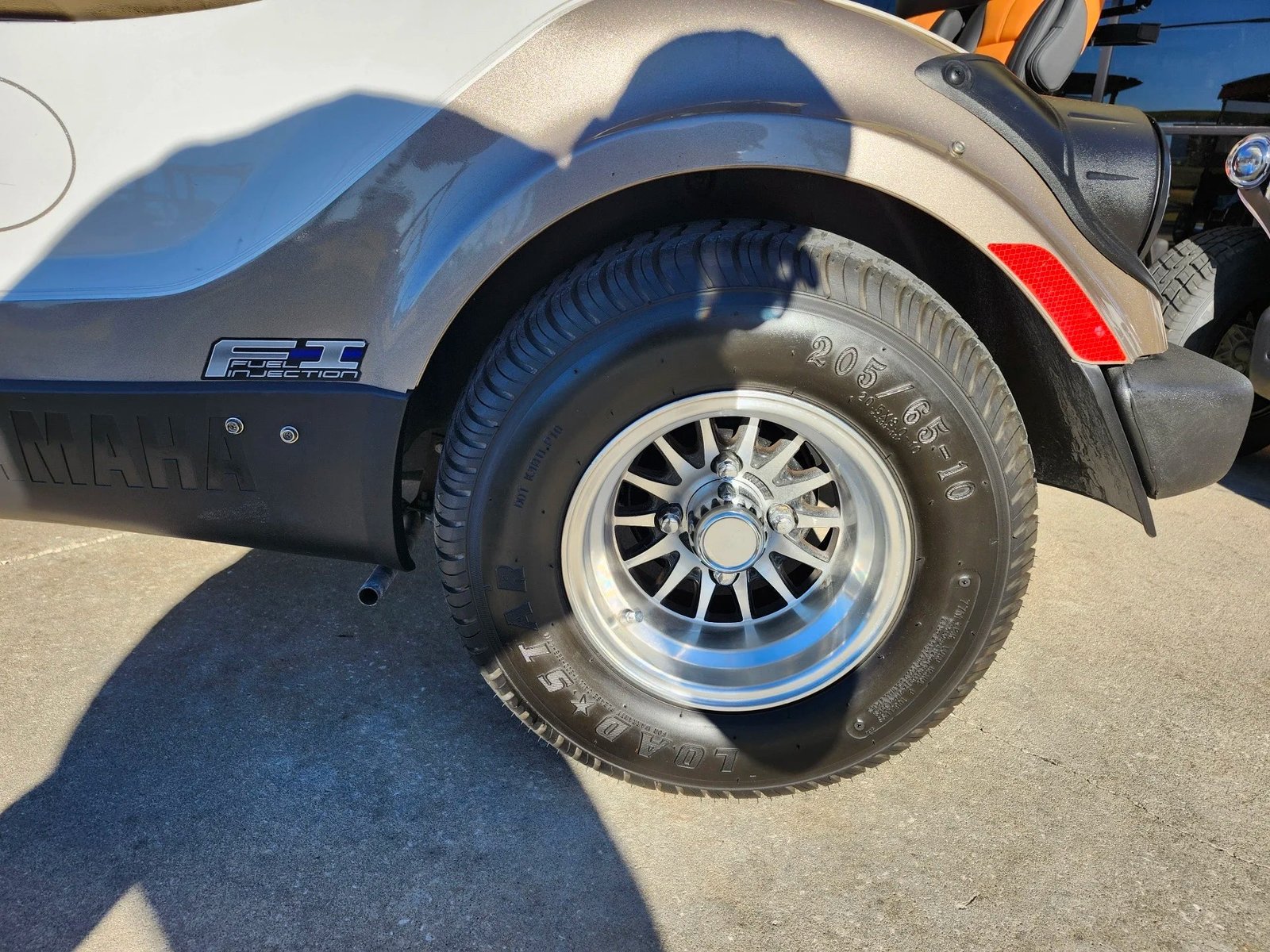 2016 Yamaha Drive PTV Gas Golf Cart for Sale - Image 4