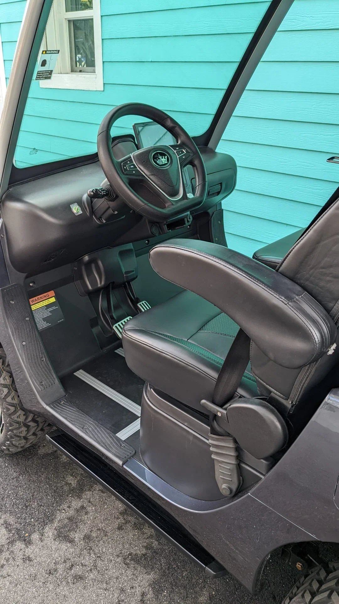 2023 Evolution D3 Lithium-Ion Lifted Golf Cart for Sale - Image 6