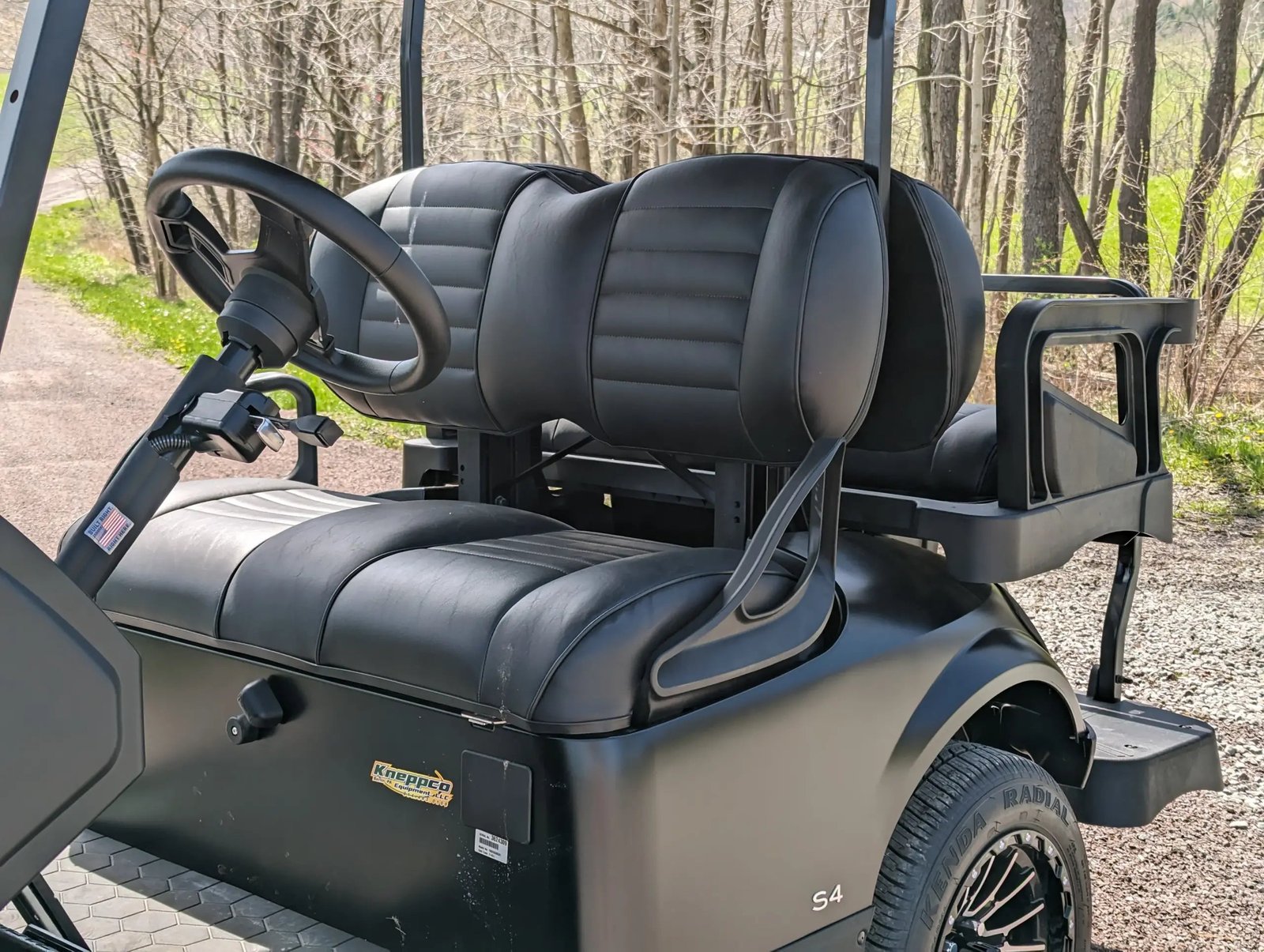 2024 E-Z-GO Express 4 Passengers for Sale - Image 5