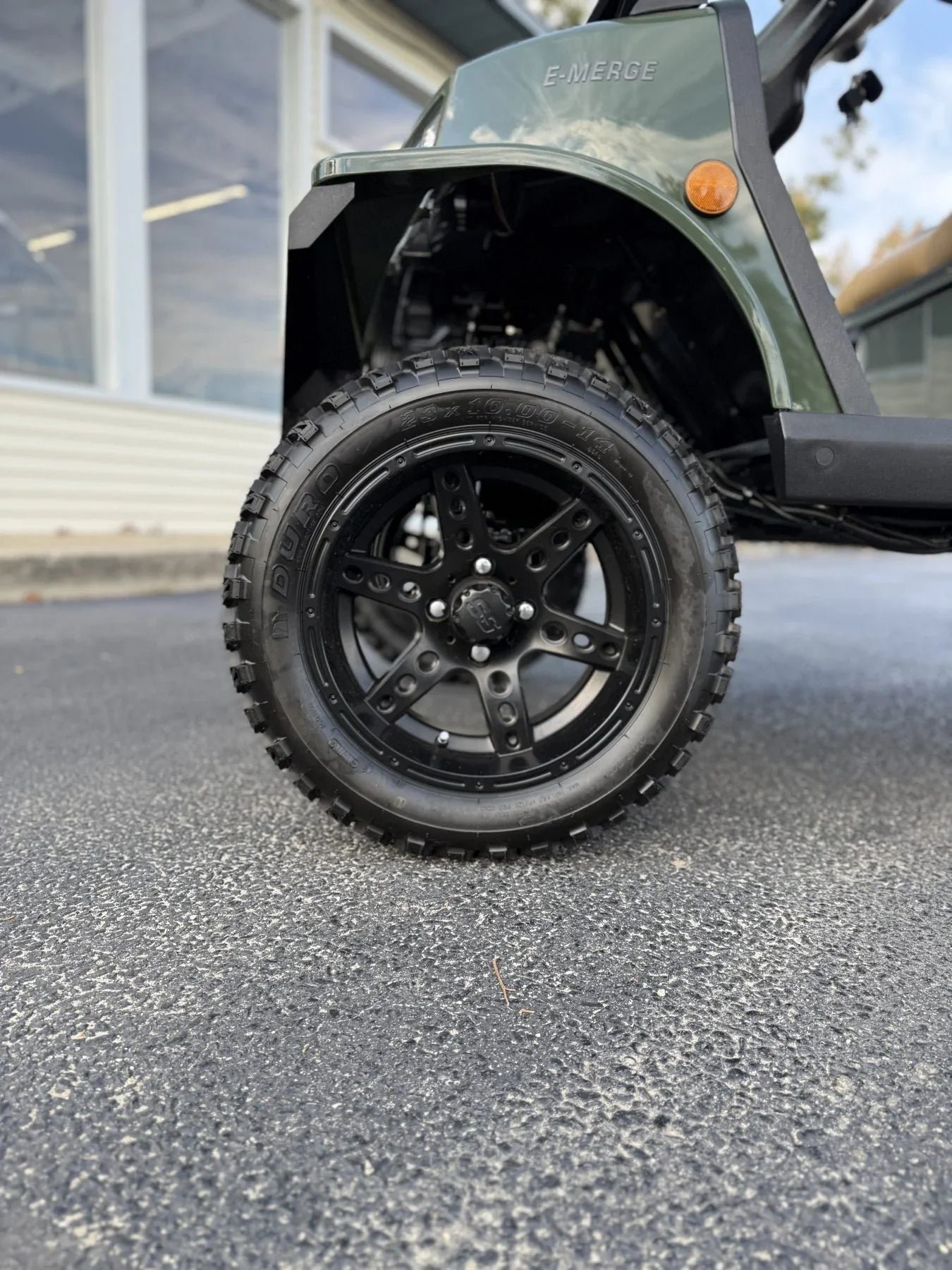 2023 Tomberlin E4 Ghosthawk Golf Cart for Sale - Image 4