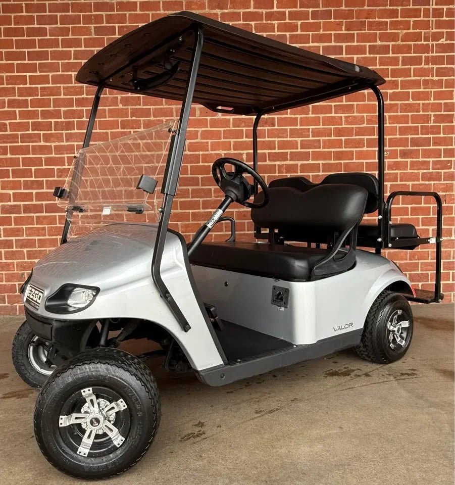 2022 E-Z-GO Valor 48V Golf Cart (Silver) - Image 3