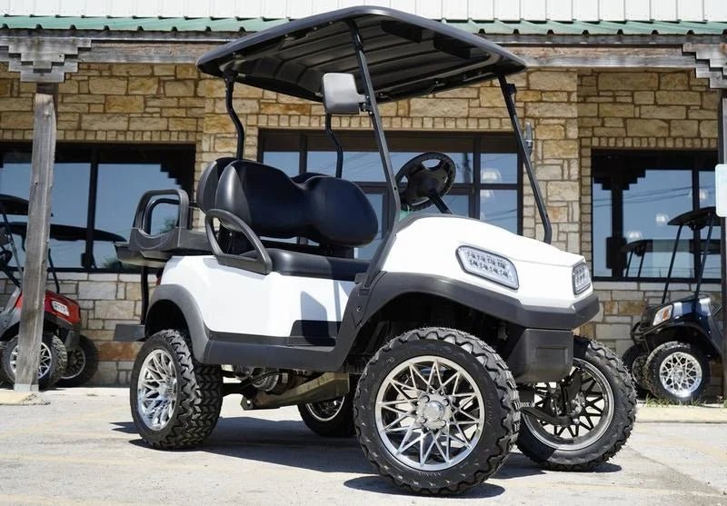 2019 CLUB CAR Tempo Lifted Gas EFI for Sale - Image 8