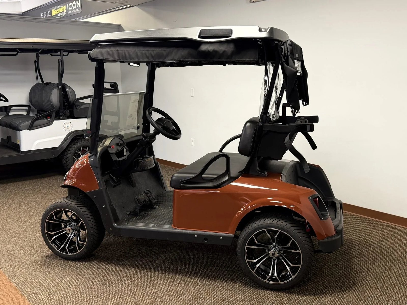 2020 E-Z-GO RXV Golf Cart for Sale - Image 2