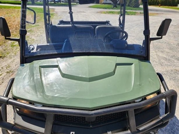 2018 John Deere Gator XUV 835M 4WD Utility Cart with 54 HP for Sale - Image 5