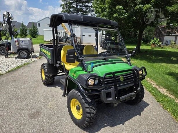 2010 John Deere Gator XUV 855D 4WD Utility Cart for Sale