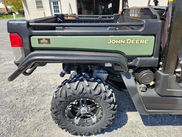 2018 John Deere Gator XUV 835M 4WD Utility Cart with 54 HP for Sale - Image 4
