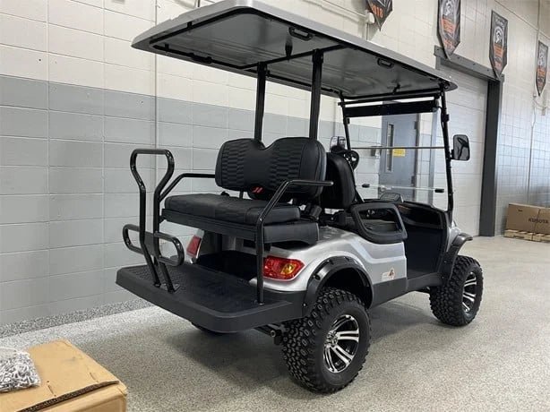 2023 Advanced EV LT-A627.2+2G Golf Cart for Sale - Image 6