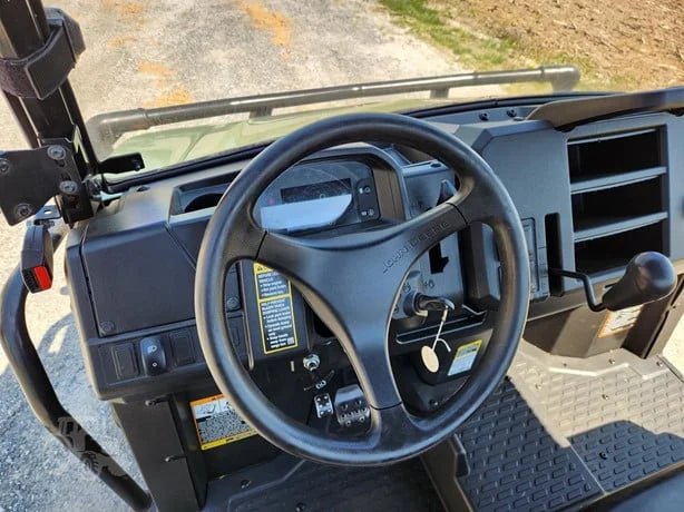 2018 John Deere Gator XUV 835M 4WD Utility Cart with 54 HP for Sale - Image 14