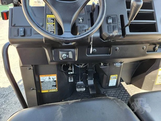 2018 John Deere Gator XUV 835M 4WD Utility Cart with 54 HP for Sale - Image 12