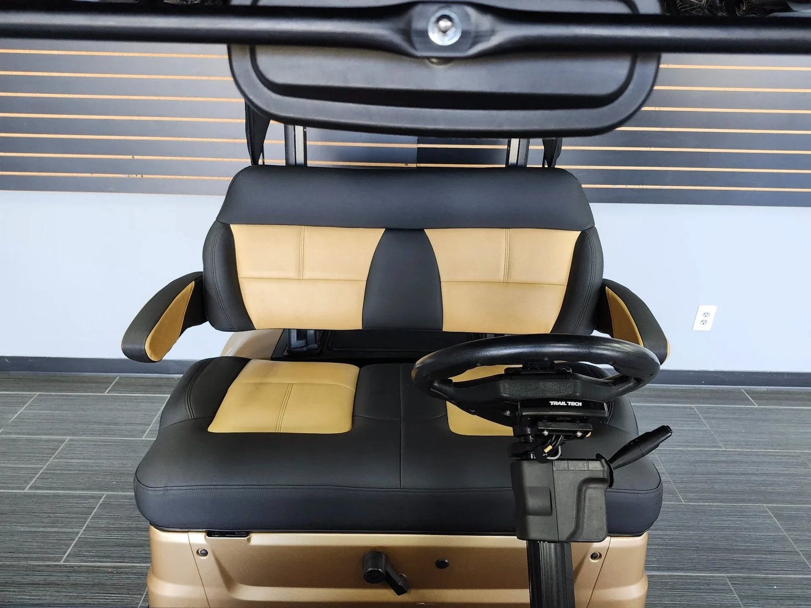 Gold 2021 Yamaha Drive 2 QuieTech EFI Golf Cart for Sale - Image 3