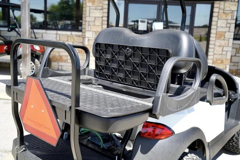 2019 CLUB CAR Tempo Lifted Gas EFI for Sale - Image 5