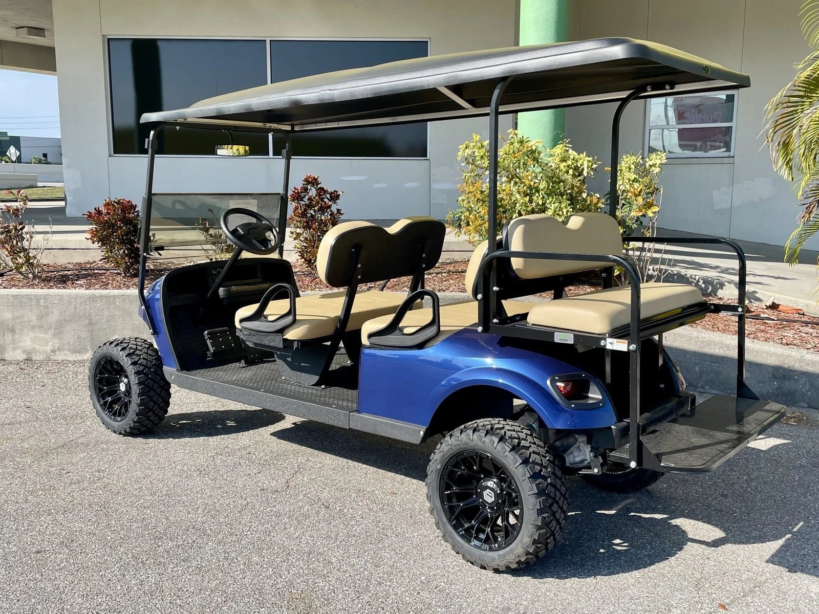 2020 E-Z-GO TXT Lithium 6 Passenger Golf Cart for Sale - Image 2
