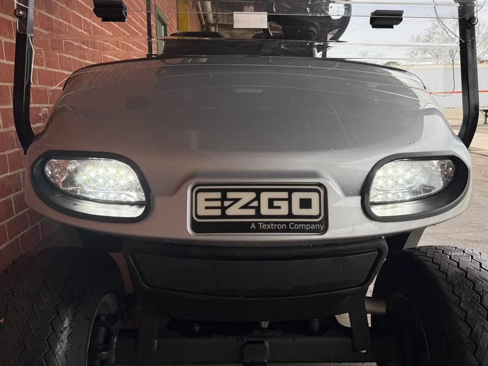 2022 E-Z-GO Valor 48V Golf Cart (Silver) - Image 2